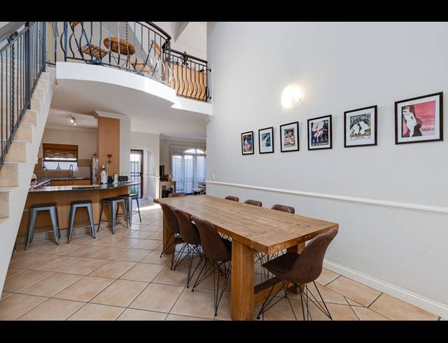 2 BEDROOM DUPLEX FOR SALE IN SUNNINGHILL